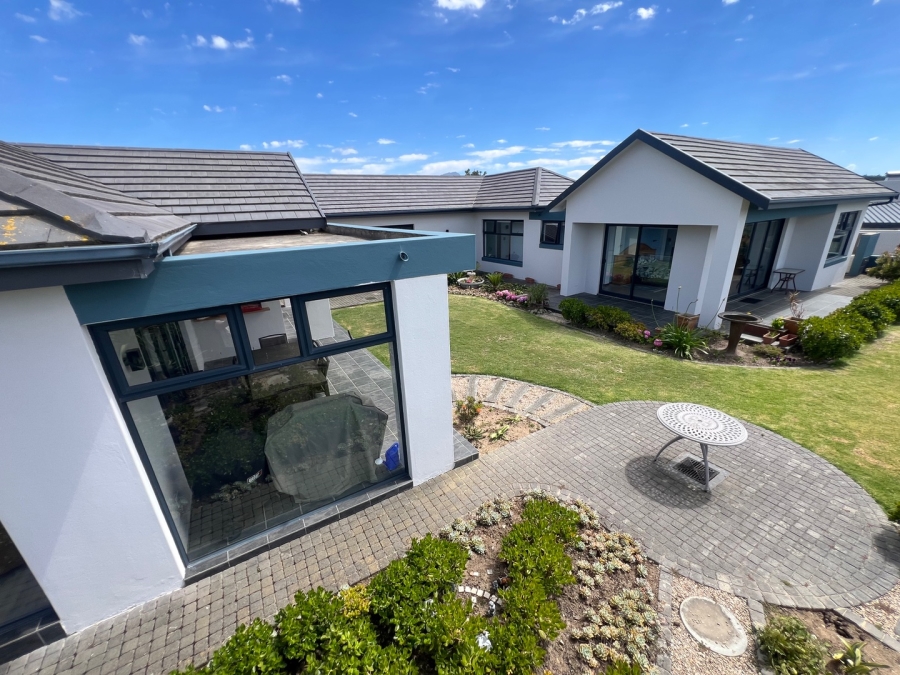 3 Bedroom Property for Sale in Oubaai Western Cape